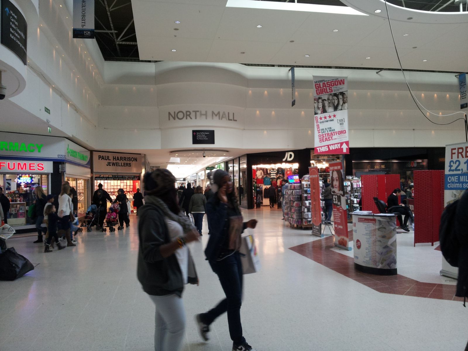STRATFORD SHOPPING CENTRE